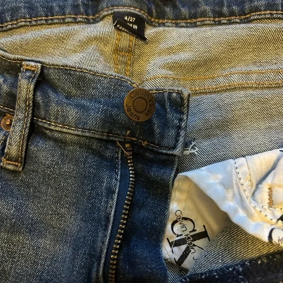 Calvin Klein Jeans - Picture 4 of 10